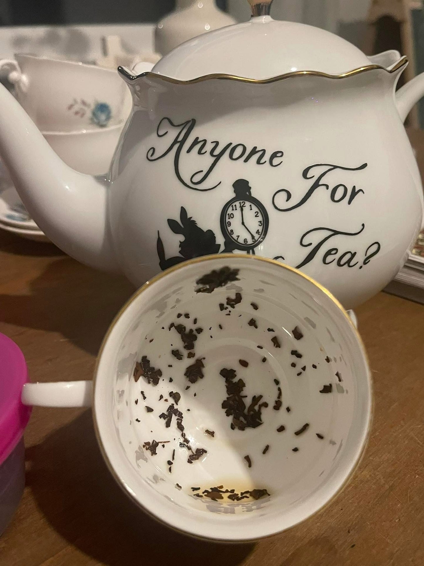 Sip, Swirl & See… 🫖 ☕️ 🍃 
A Tea Leaf Reading Party Experience